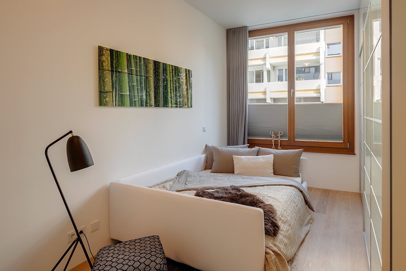 Высокий первый этаж с 3 комнатами | München-Sendling | 2009ML8 | Helles Gästezimmer...
