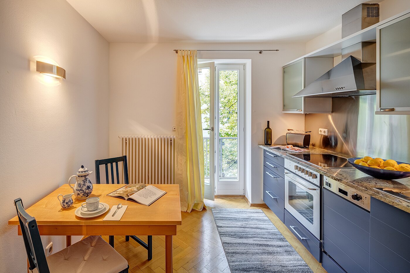 Квартира в многоэтажно доме с 3 комнатами | München-Schwabing | 2212ML1 | Wohnküche mit...