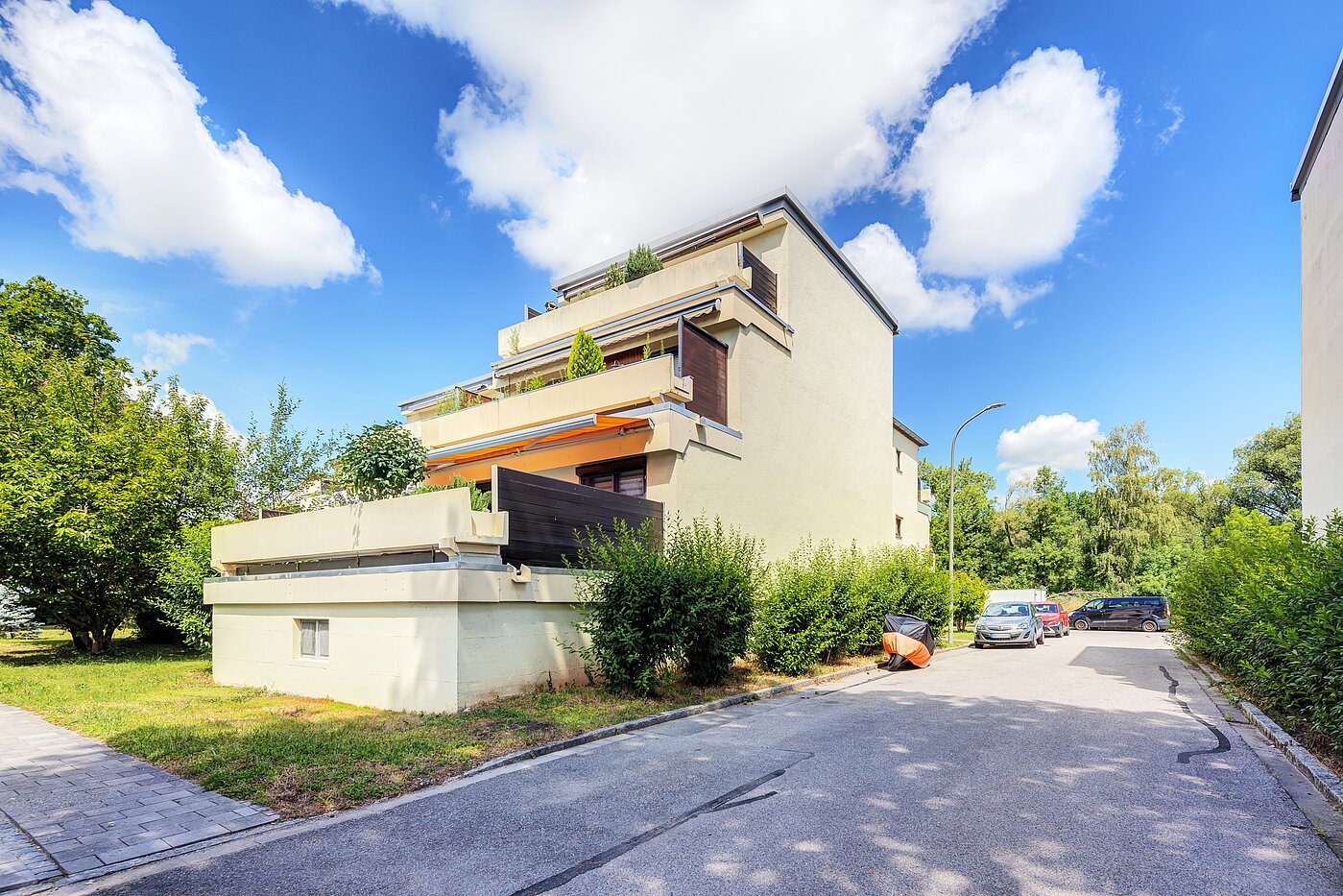 Квартира в многоэтажно доме с 1 комнатная | Karlsfeld | 70460 | Außenansicht