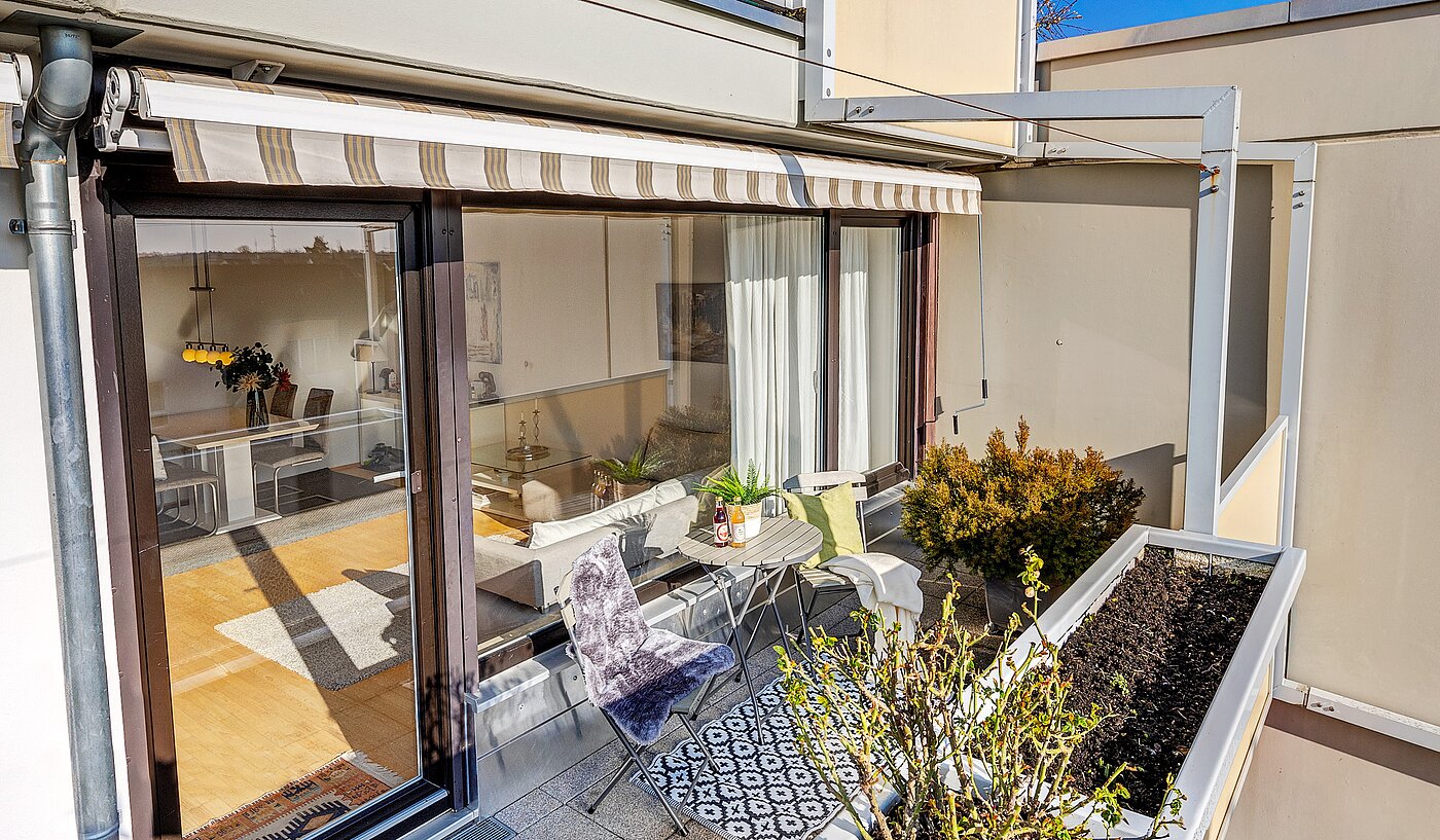 Квартира в многоэтажно доме с 3 комнатами | Unterschleißheim | 70003 | ...und großem Balkon