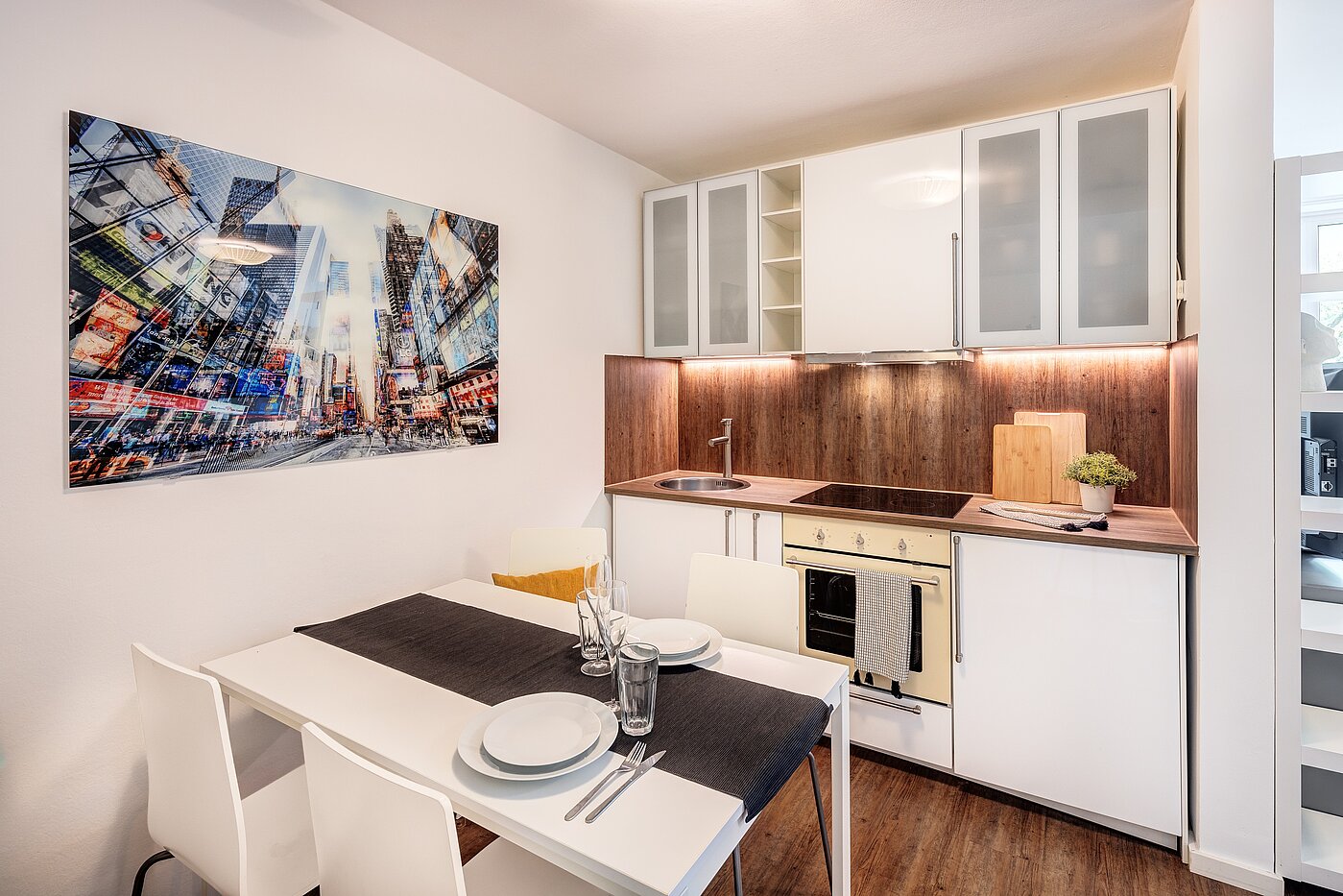 Квартира в многоэтажно доме с 2 комнатами | München-Bogenhausen | 70142 | Integrierte Küche