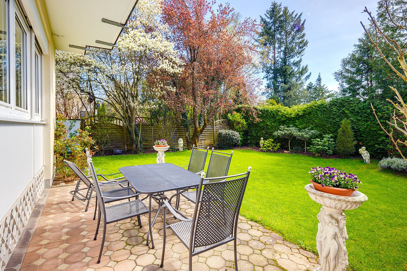 Половина двухквартирного жилого дома с 4 комнатами | München-Solln | 70120 | Sonnige Süd-Terrasse