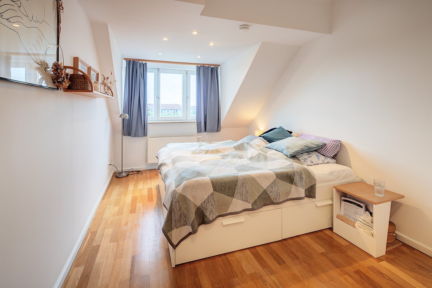 Квартира в многоэтажно доме с 5 комнатами | München-Neuhausen | 70140 | Schlafen