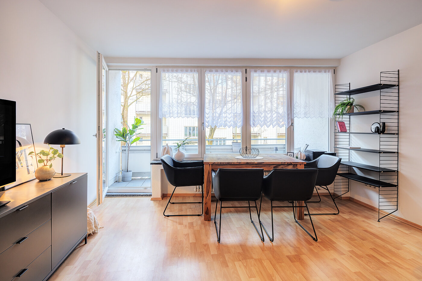 Apartment с 1 комнатная | München-Schwabing | 70211 | Ess-/Arbeitsbereich