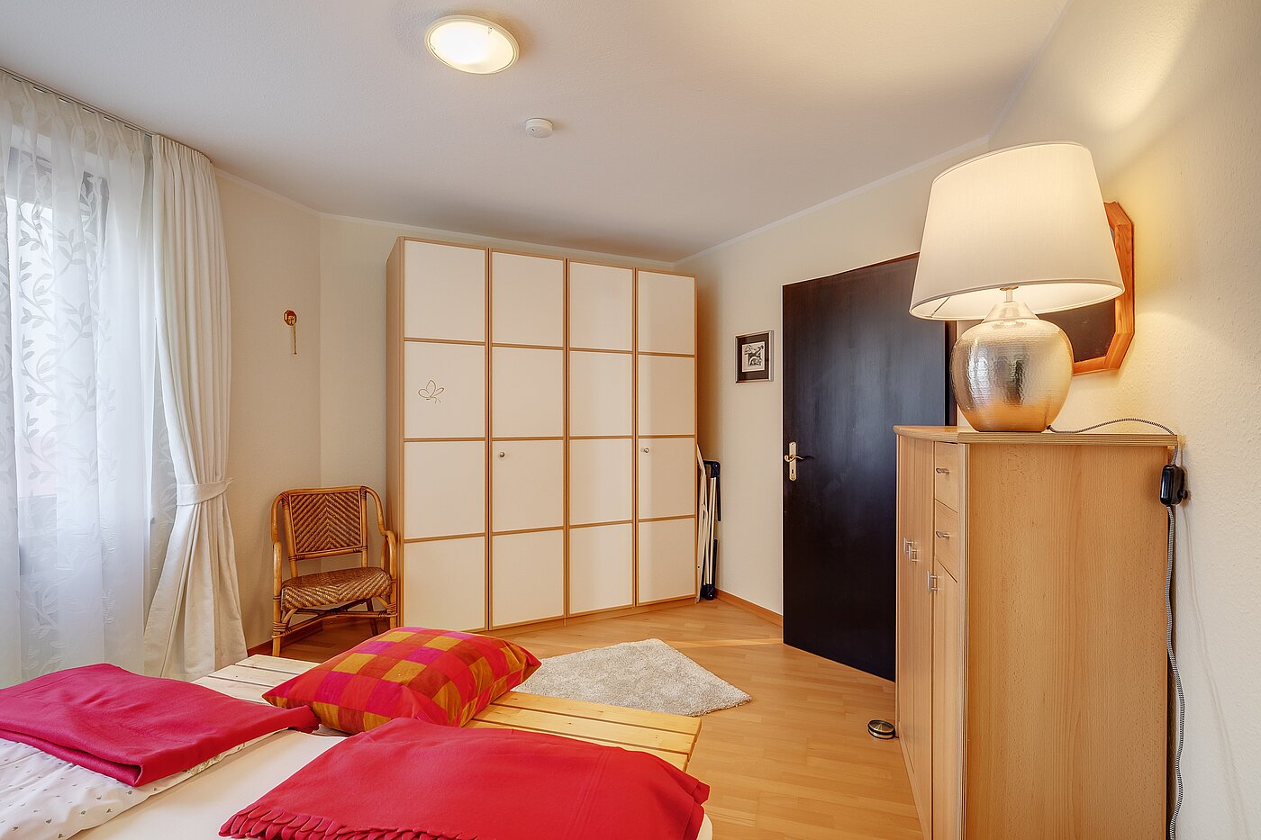 Квартира в многоэтажно доме с 2 комнатами | München-Schwabing | 2205ML62 | Platz für Ihre Kleidung