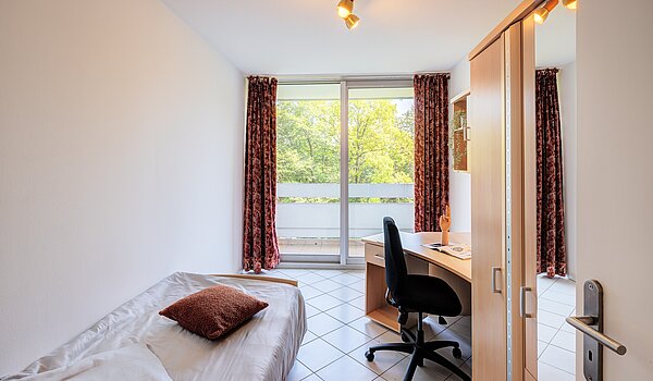 Квартира в многоэтажно доме с 3 комнатами | München-Bogenhausen | 70261 | Arbeitszimmer...