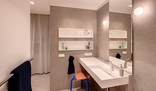 Квартира в многоэтажно доме с 2 комнатами | München-Isarvorstadt | 70459 | Großes Waschbecken