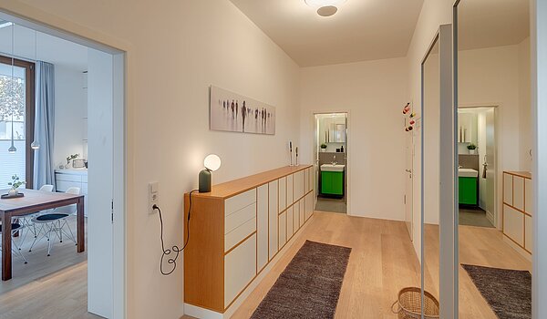 Высокий первый этаж с 3 комнатами | München-Sendling | 2009ML8 | Diele mit maßgefertigtem...