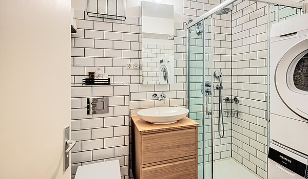 Квартира в многоэтажно доме с 3 комнатами | München-Au | 70447 | Schöne Dusche