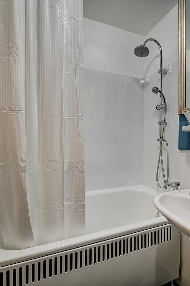 Квартира в многоэтажно доме с 1.5 комнатами | München-Obergiesing | 70136 | ...Badewanne