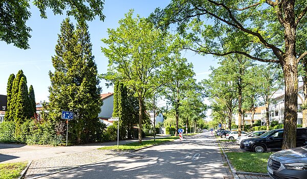 Квартира в многоэтажно доме с 2 комнатами | Poing | 70373 | Straßenansicht
