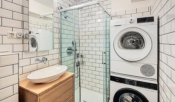 Квартира в многоэтажно доме с 3 комнатами | München-Au | 70447 | Badezimmer mit Waschmaschine