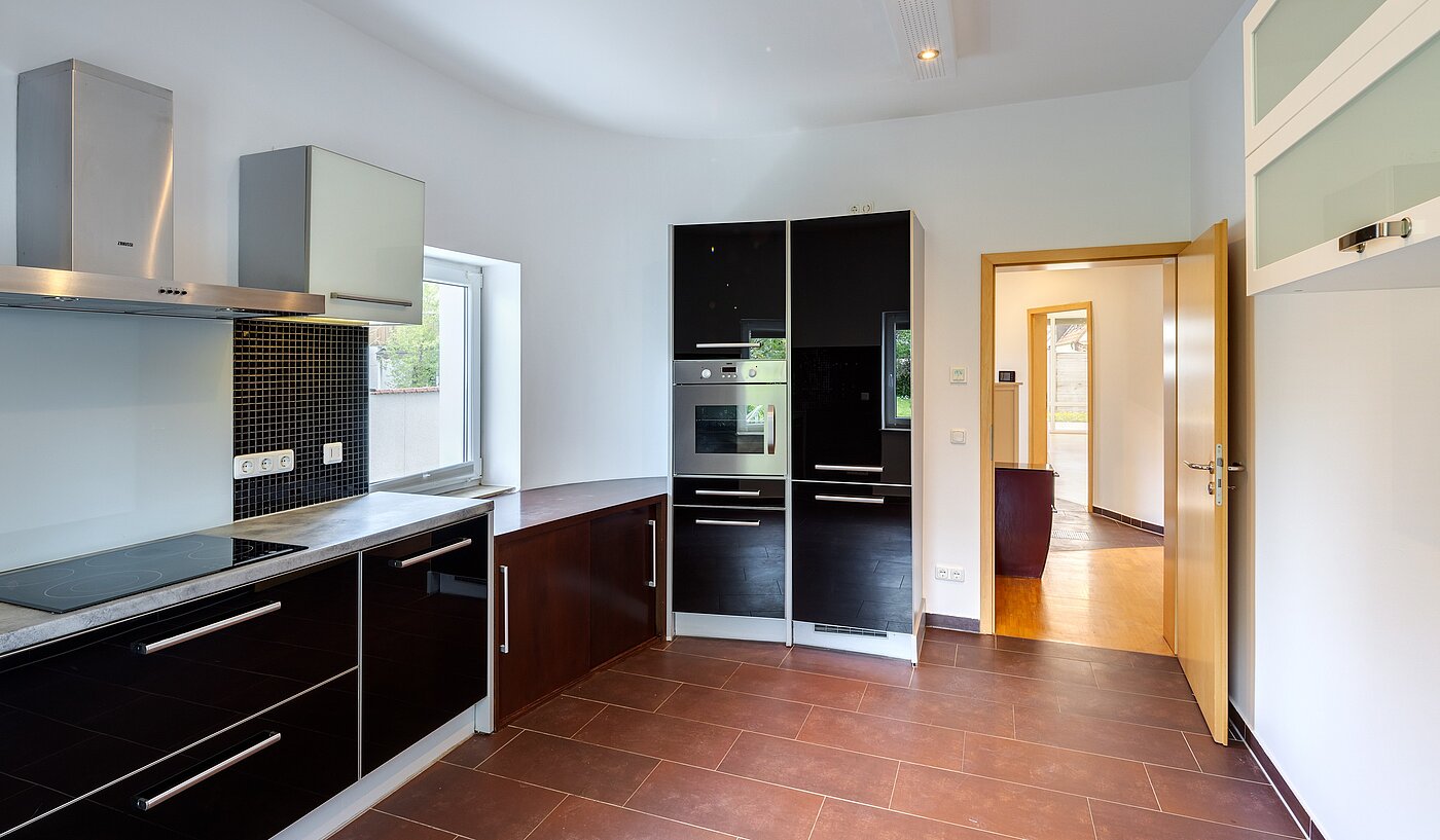 Половина двухквартирного жилого дома с 6.5 комнатами | Unterschleißheim | 70122 | ...mit viel Platz