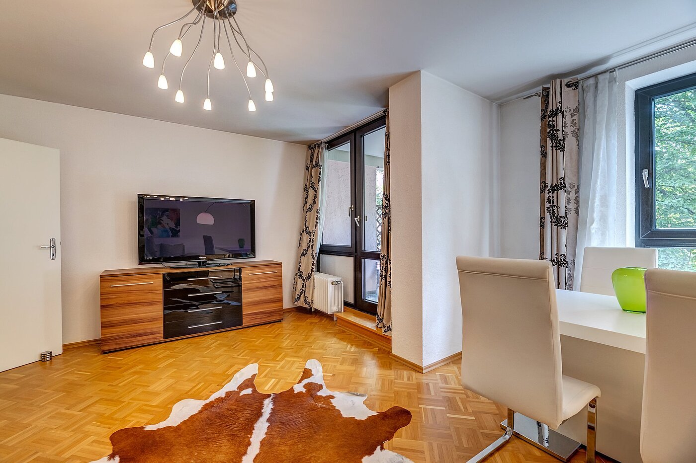 Квартира в многоэтажно доме с 2 комнатами | München-Sendling | 2106ML2 | Wohnzimmer...