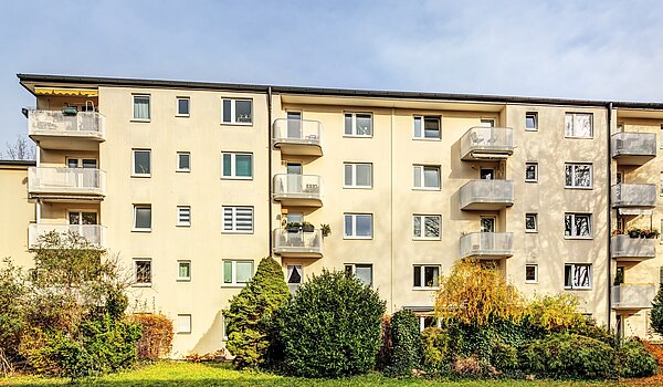 Квартира в многоэтажно доме с 3 комнатами | München-Bogenhausen | 70310 | Ansicht von der Innenhofseite