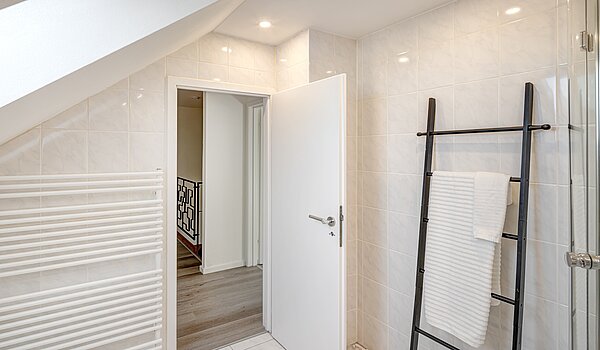 Таун-хаус с 5 комнатами | Unterschleißheim | 70187 | ...mit Handtuchheizkörper