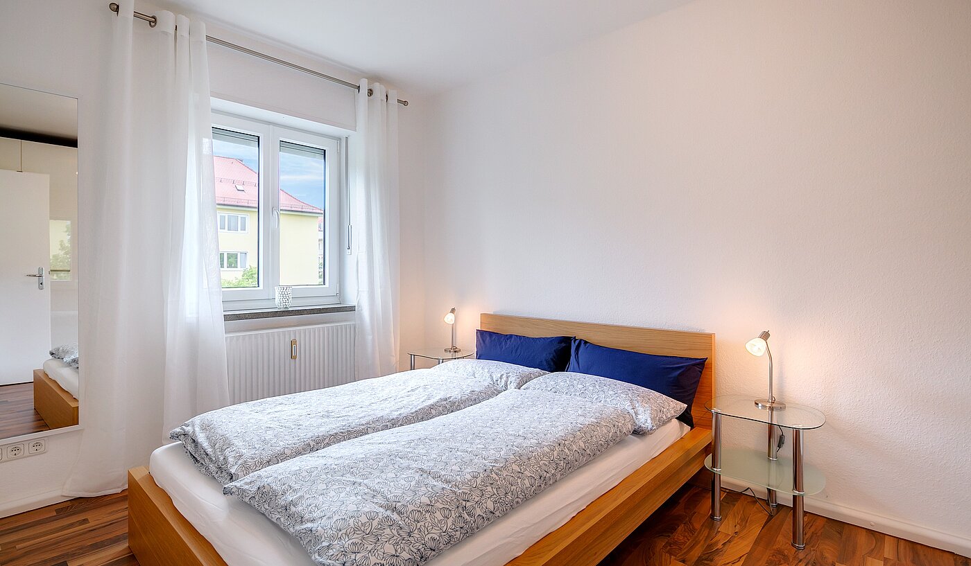 Квартира в многоэтажно доме с 2 комнатами | München-Schwabing | 70096 | Separates Schlafzimmer