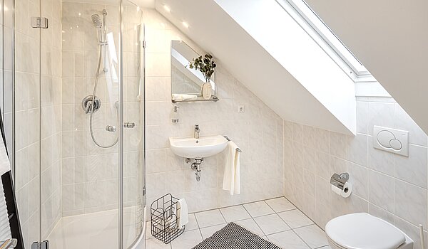 Таун-хаус с 5 комнатами | Unterschleißheim | 70187 | Zusätzliches Duschbad im DG...