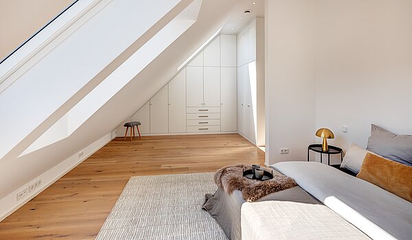 Дуплекс с 4 комнатами | München-Obermenzing | 701553 | ...und hochwertigen Einbauschränken