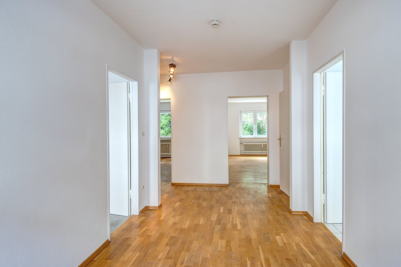 Высокий первый этаж с 2.5 комнатами | München-Schwabing | 70441 | Flur