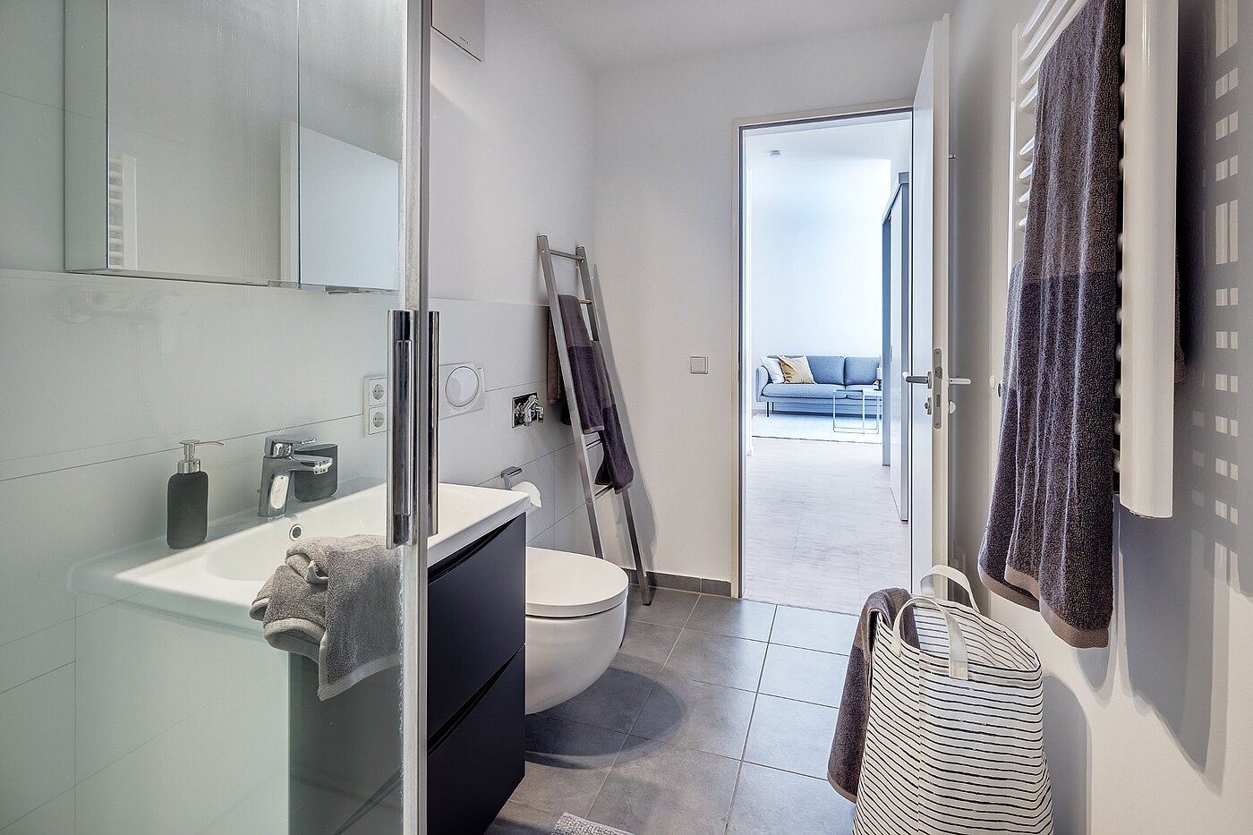 Квартира в многоэтажно доме с 2 комнатами | München-Thalkirchen | 2107ML2 | ...und Waschmaschinenanschluß