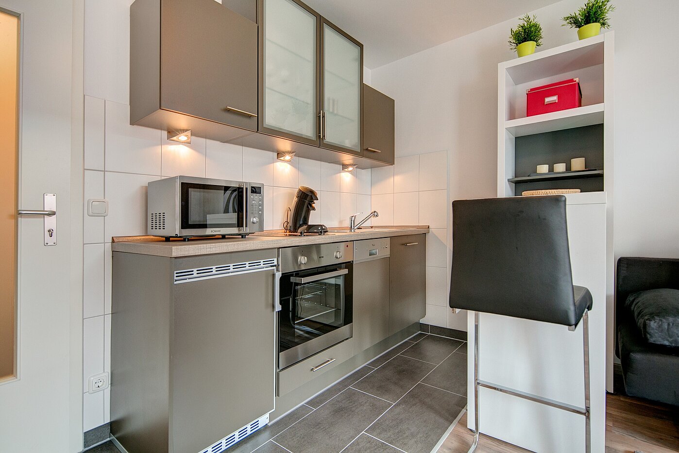 Квартира в многоэтажно доме с 1 комнатная | München-Berg am Laim | 70064 | ...mit Küchenzeile und Essbereich