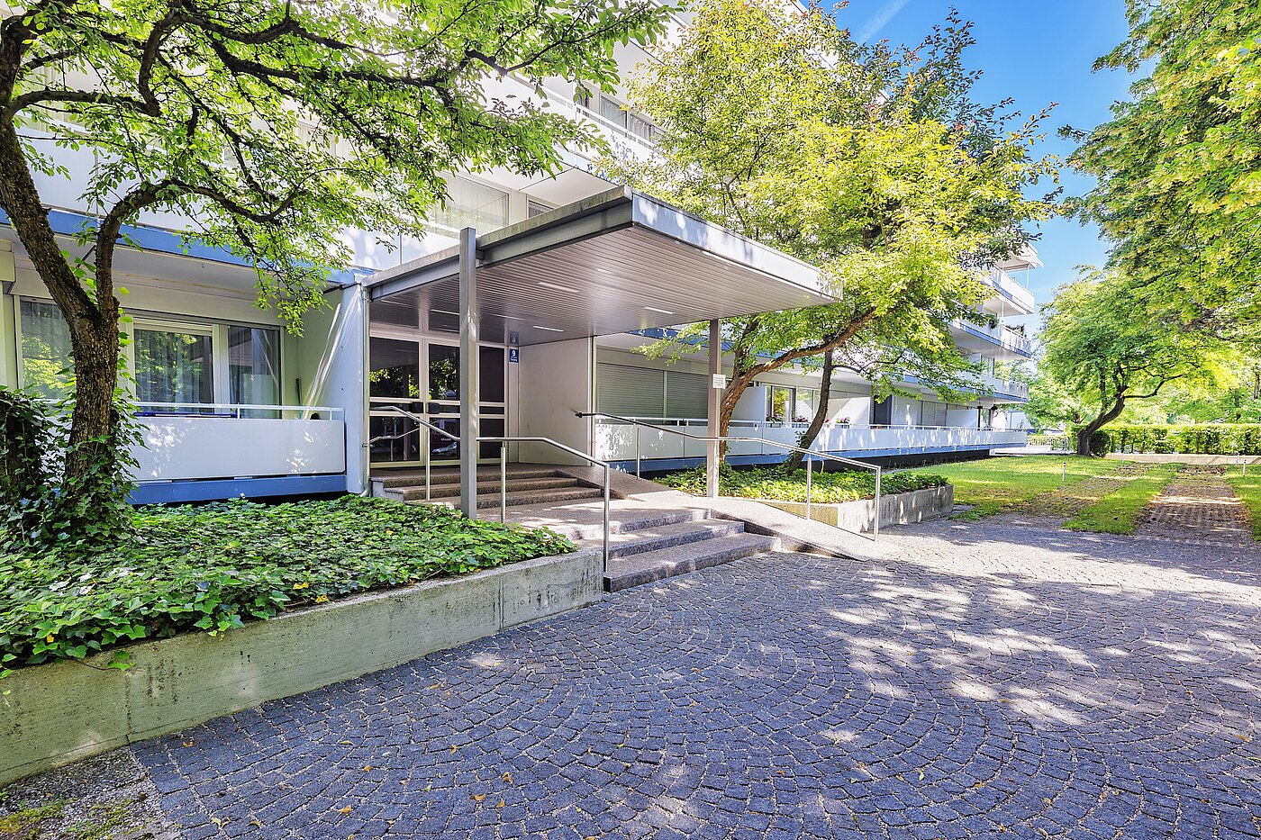 Квартира в многоэтажно доме с 3.5 комнатами | München-Bogenhausen | 70267 | Eingangsbereich