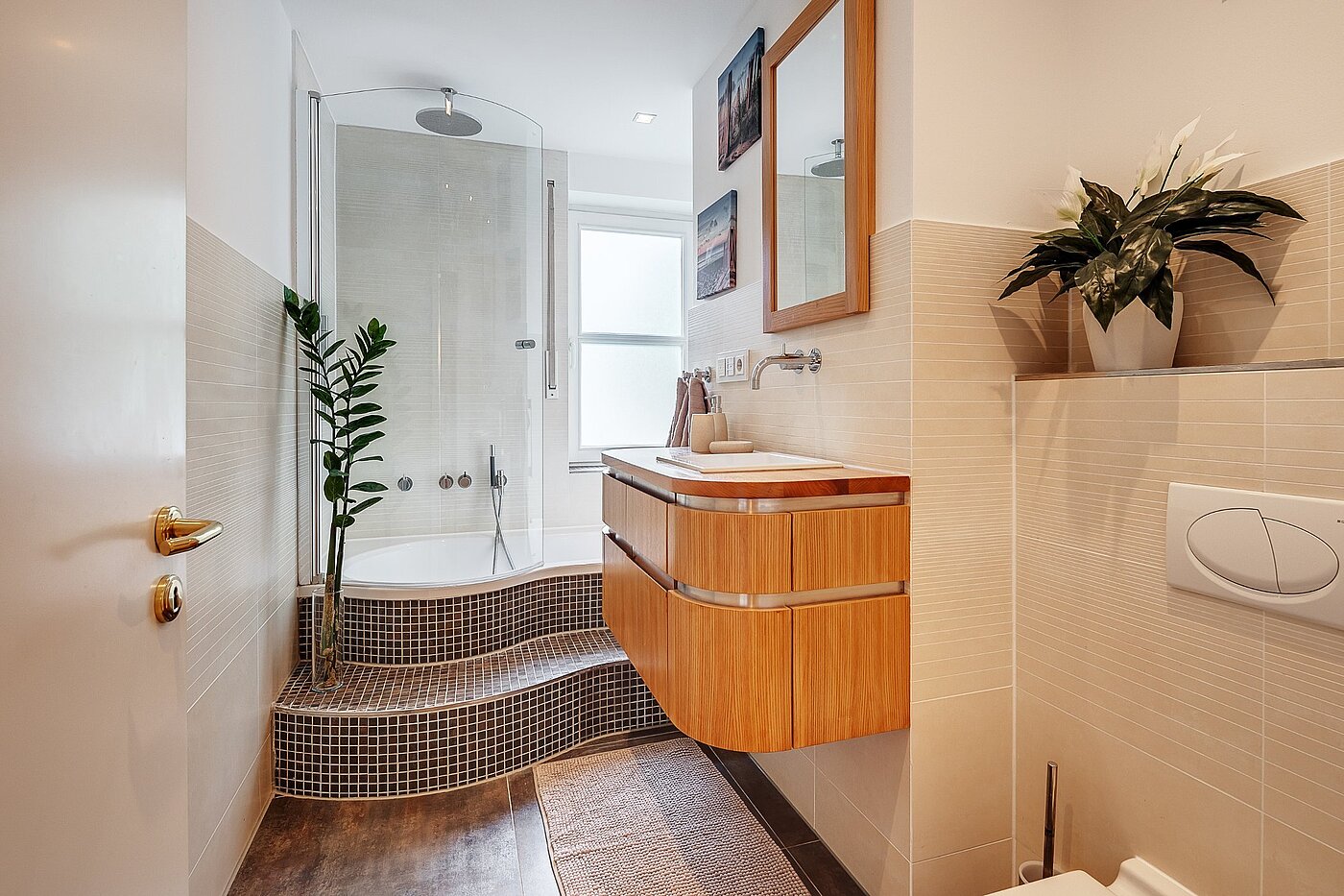 Квартира в многоэтажно доме с 3 комнатами | München-Harlaching | 2108ML3 | Modernes Wohlfühl-Bad mit...
