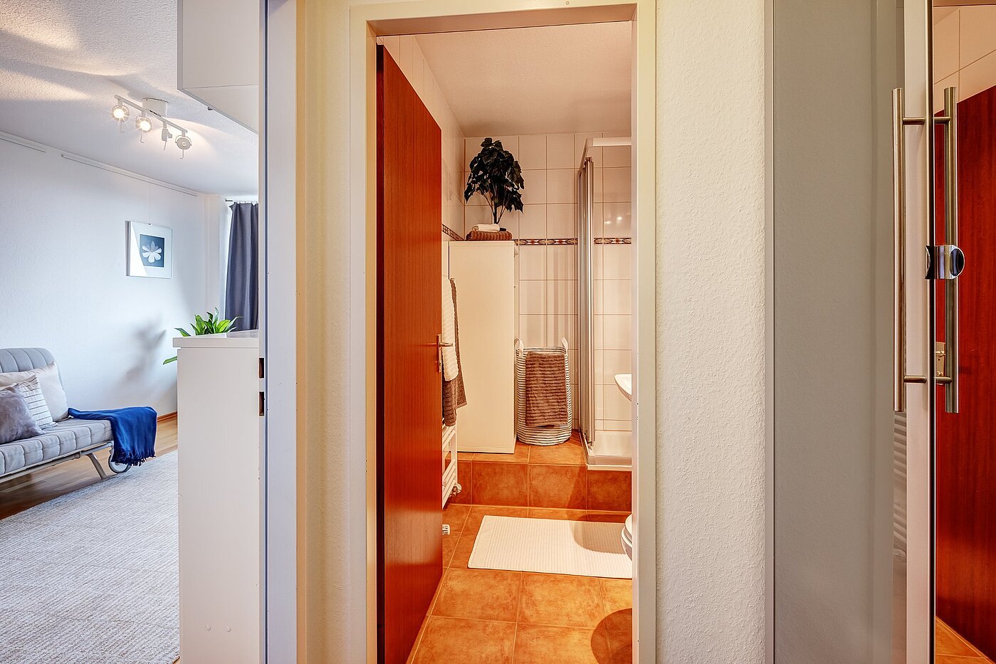 Квартира в многоэтажно доме с 1 комнатная | München-Laim | 2107ML8 | Flur mit Garderobenschrank