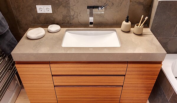 Квартира в многоэтажно доме с 3 комнатами | 70046 | ...mit Natursteinwaschtisch