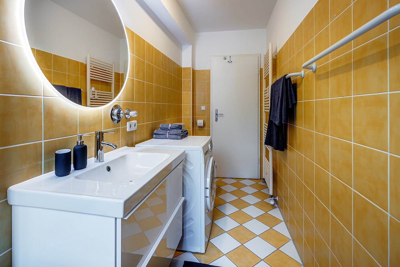 Квартира в многоэтажно доме с 2.5 комнатами | München-Isarvorstadt | 70121 | ...und Platz für die Waschmaschine