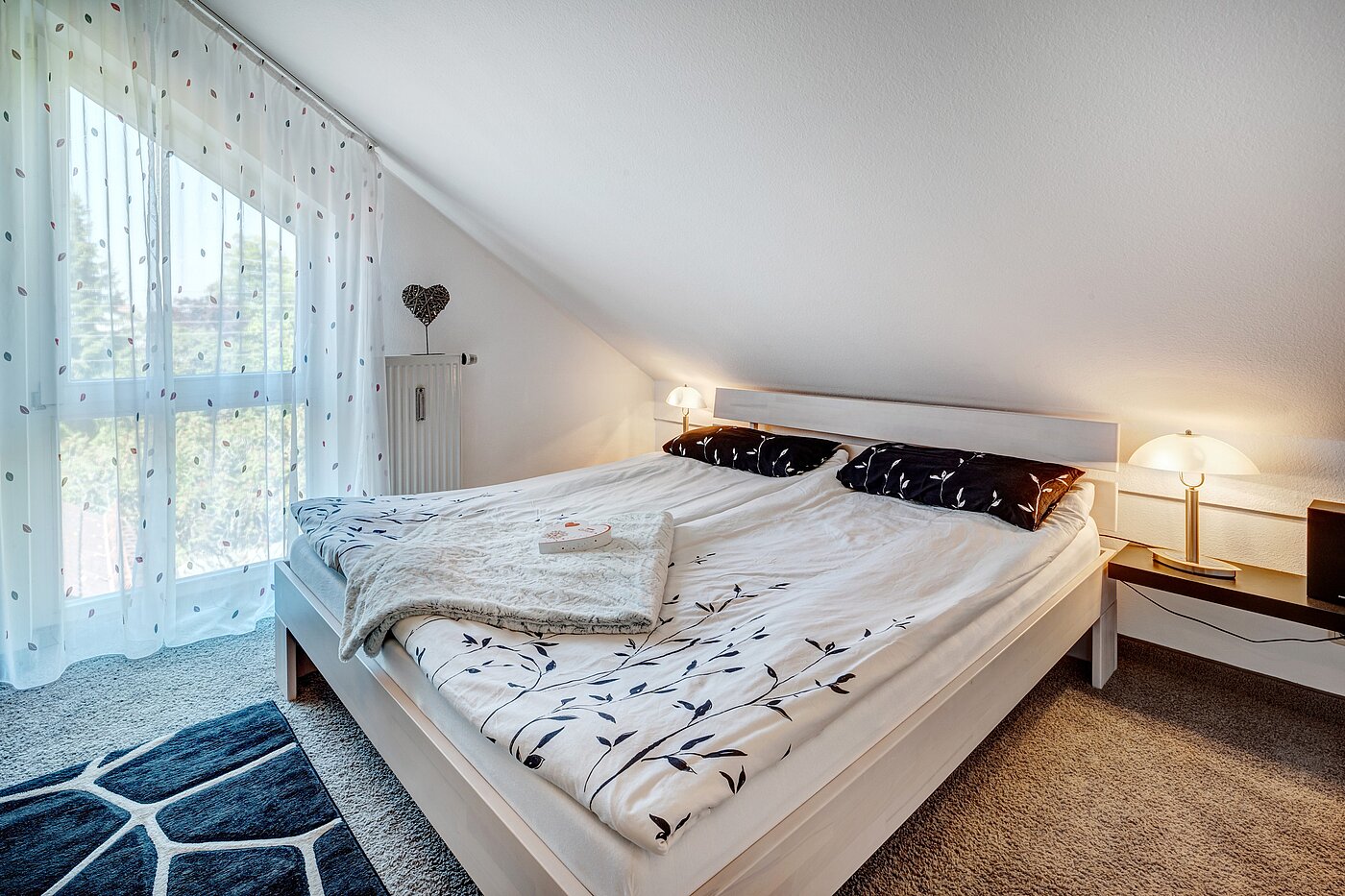 Квартира в многоэтажно доме с 2 комнатами | Neubiberg | 70129 | Schlafzimmer mit...
