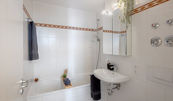 Плоский с 2 комнатами | München-Laim | 70464 | ...modernen Bad