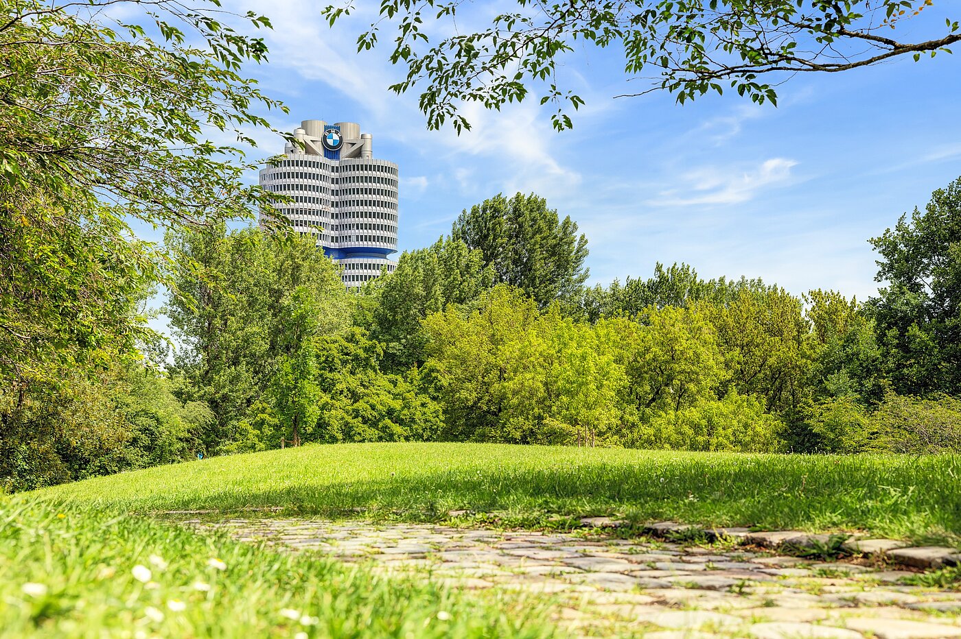 Квартира в многоэтажно доме с 3 комнатами | München-Schwabing | 703181 | Potentieller Arbeitgeber