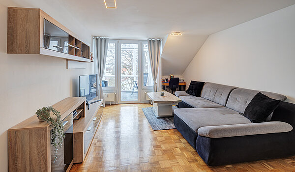 Квартира в многоэтажно доме с 2 комнатами | Poing | 70373 | ...mit Wintergarten