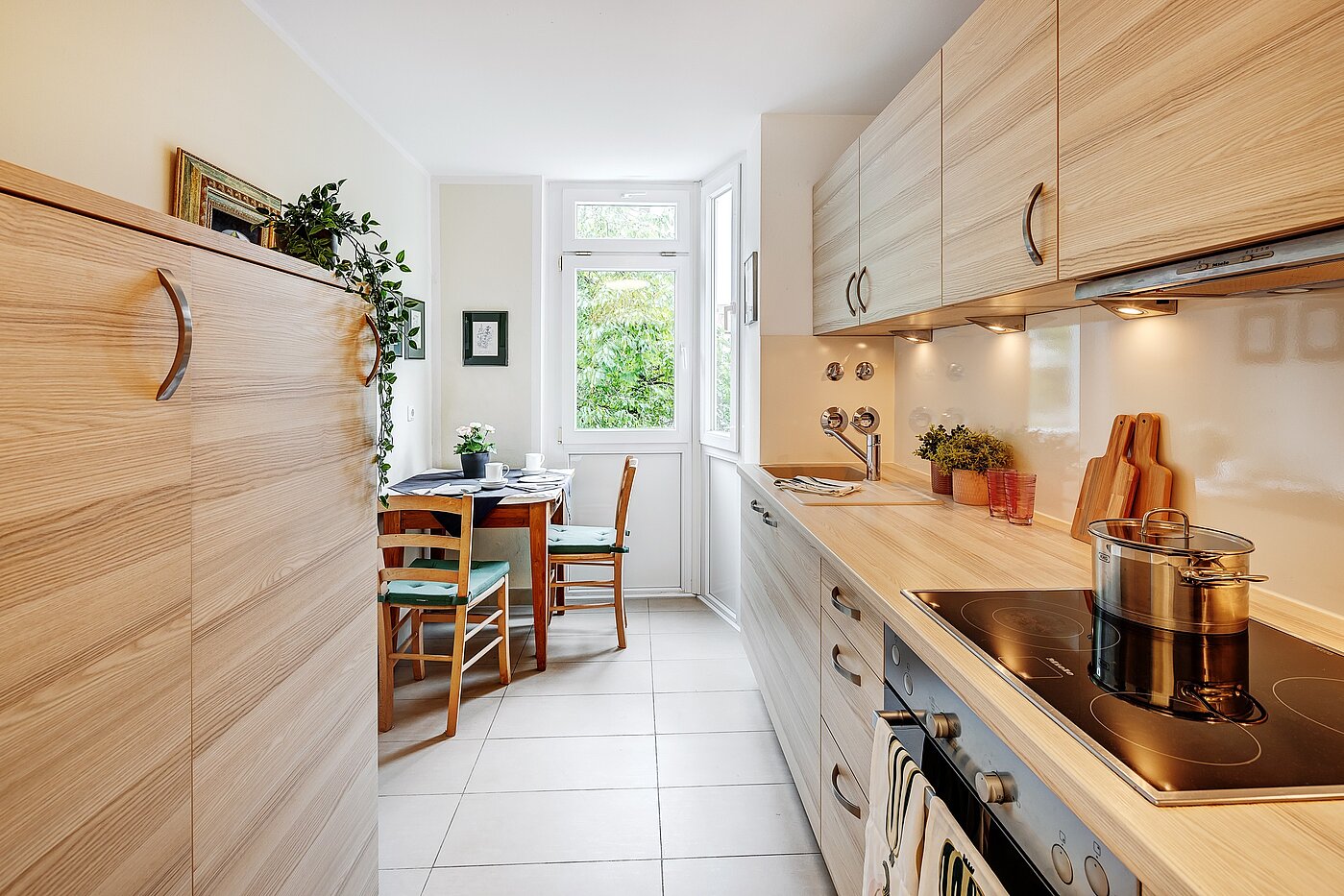 Квартира в многоэтажно доме с 2.5 комнатами | München-Nymphenburg | 2204ML61 | ...mit Platz zum Essen