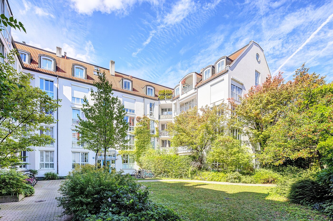 Квартира в многоэтажно доме с 1 комнатная | München-Schwabing | 70249 | ...Innenhofbereich