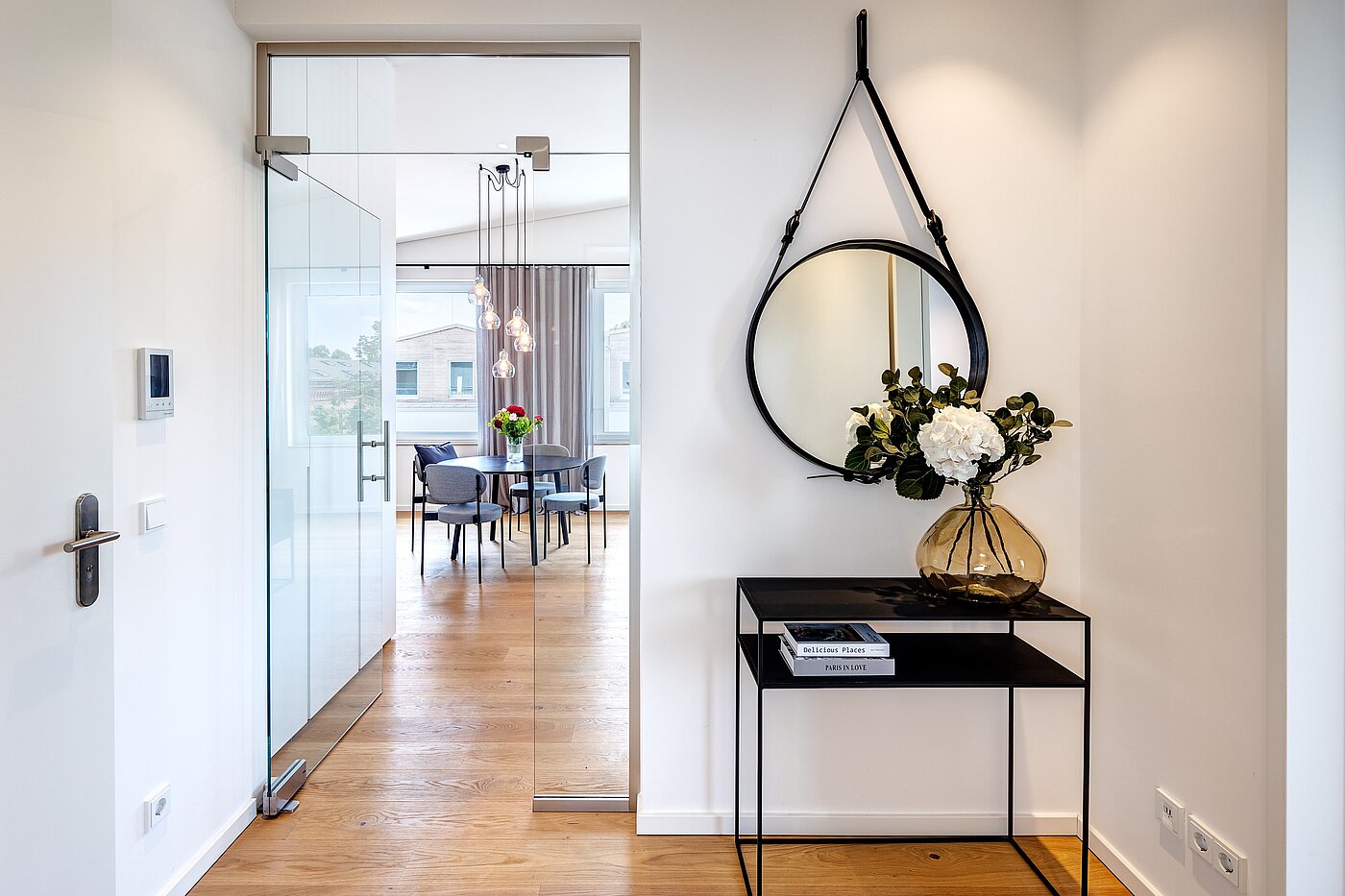 Квартира в многоэтажно доме с 2 комнатами | 70134 | Ansprechendes Entrée