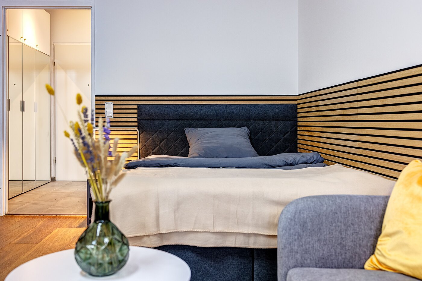 Apartment с 1 комнатная | München-Milbertshofen | 70183 | Gemütliches Bett