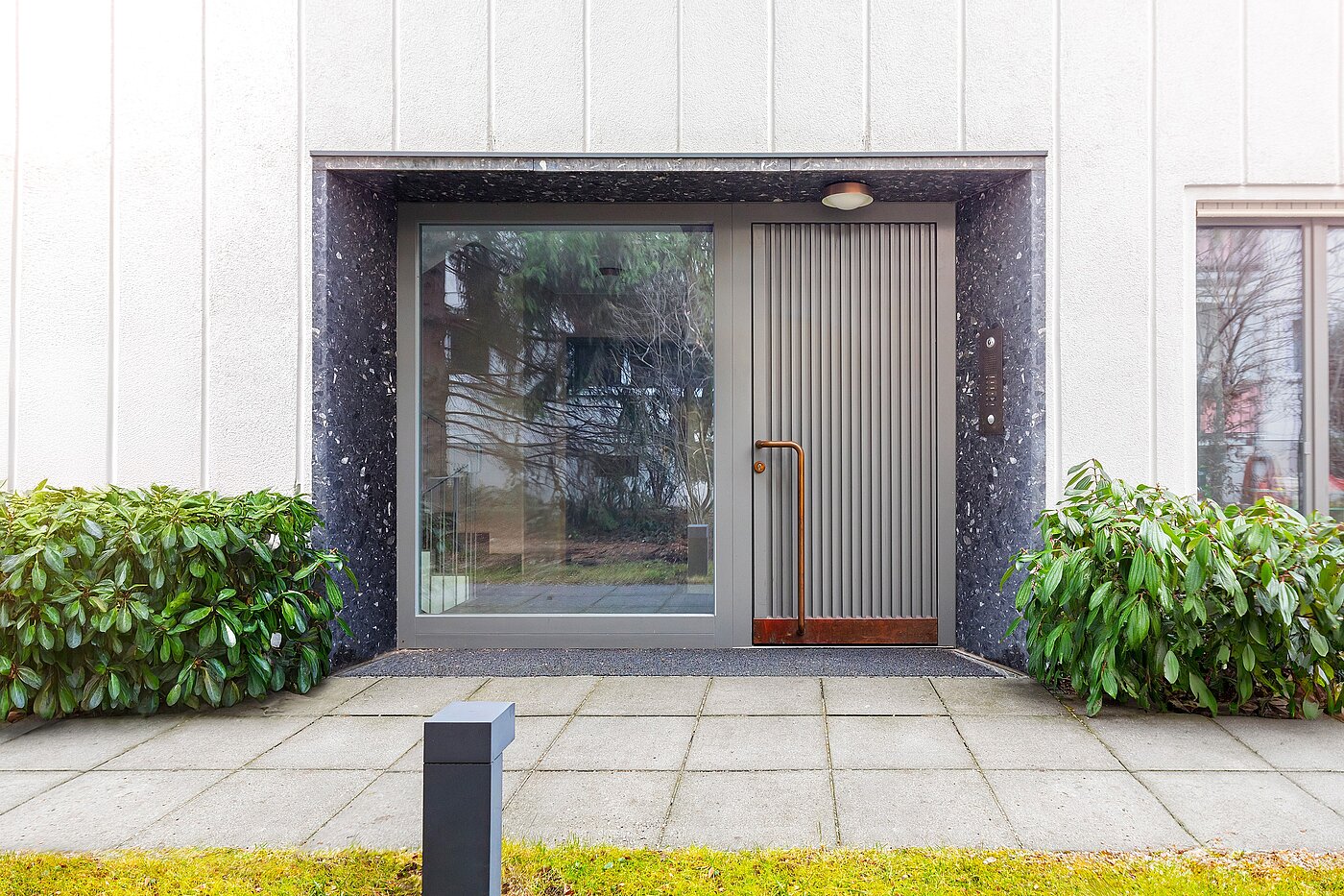 Квартира в многоэтажно доме с 2 комнатами | München-Schwabing | 70195 | Hauseingang