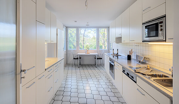 Квартира в многоэтажно доме с 3.5 комнатами | München-Bogenhausen | 70305 | Küche mit...