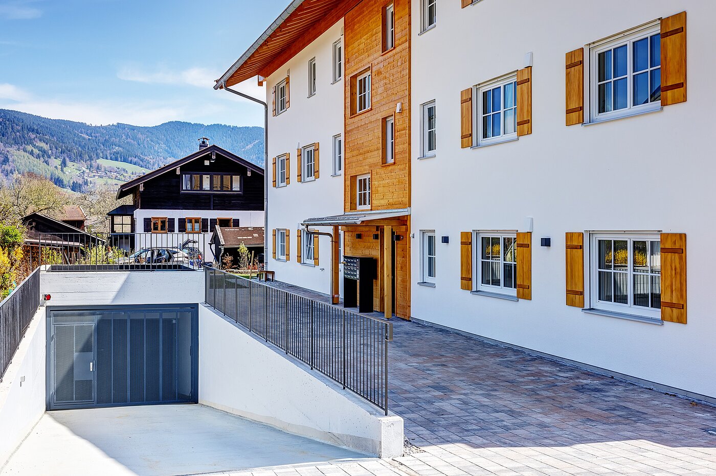 Плоский с 2 комнатами | Bad Wiessee | 700942 | Eingang und Zufahrt zur Tiefgarage