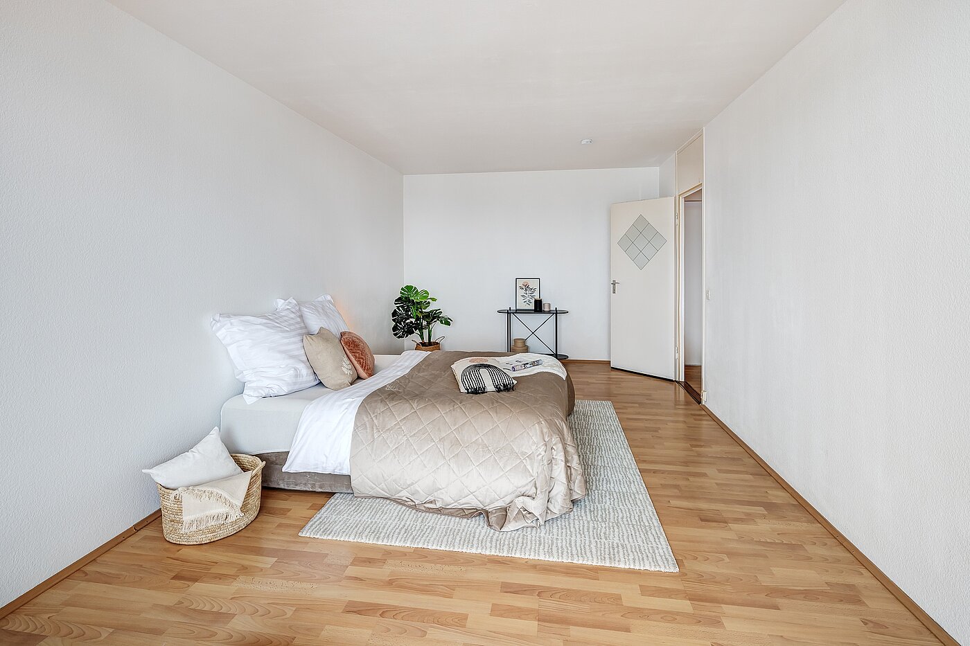 Квартира в многоэтажно доме с 1 комнатная | München-Solln | 2201ML92 | ...mit ausreichend Stellflächen