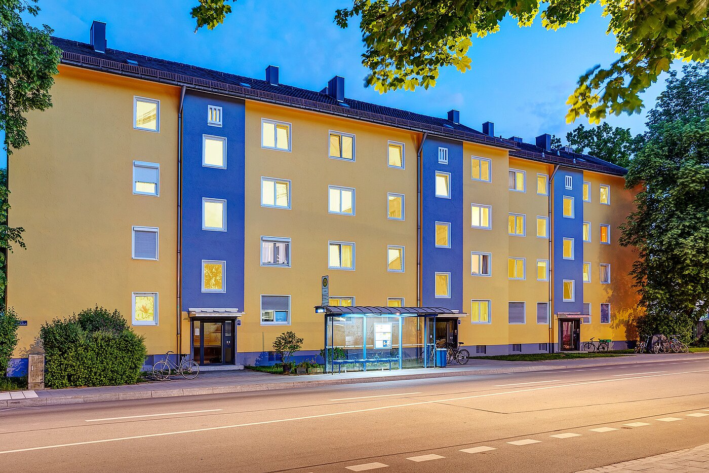 Квартира в многоэтажно доме с 2.5 комнатами | München-Berg am Laim | 70030 | Straßenseite