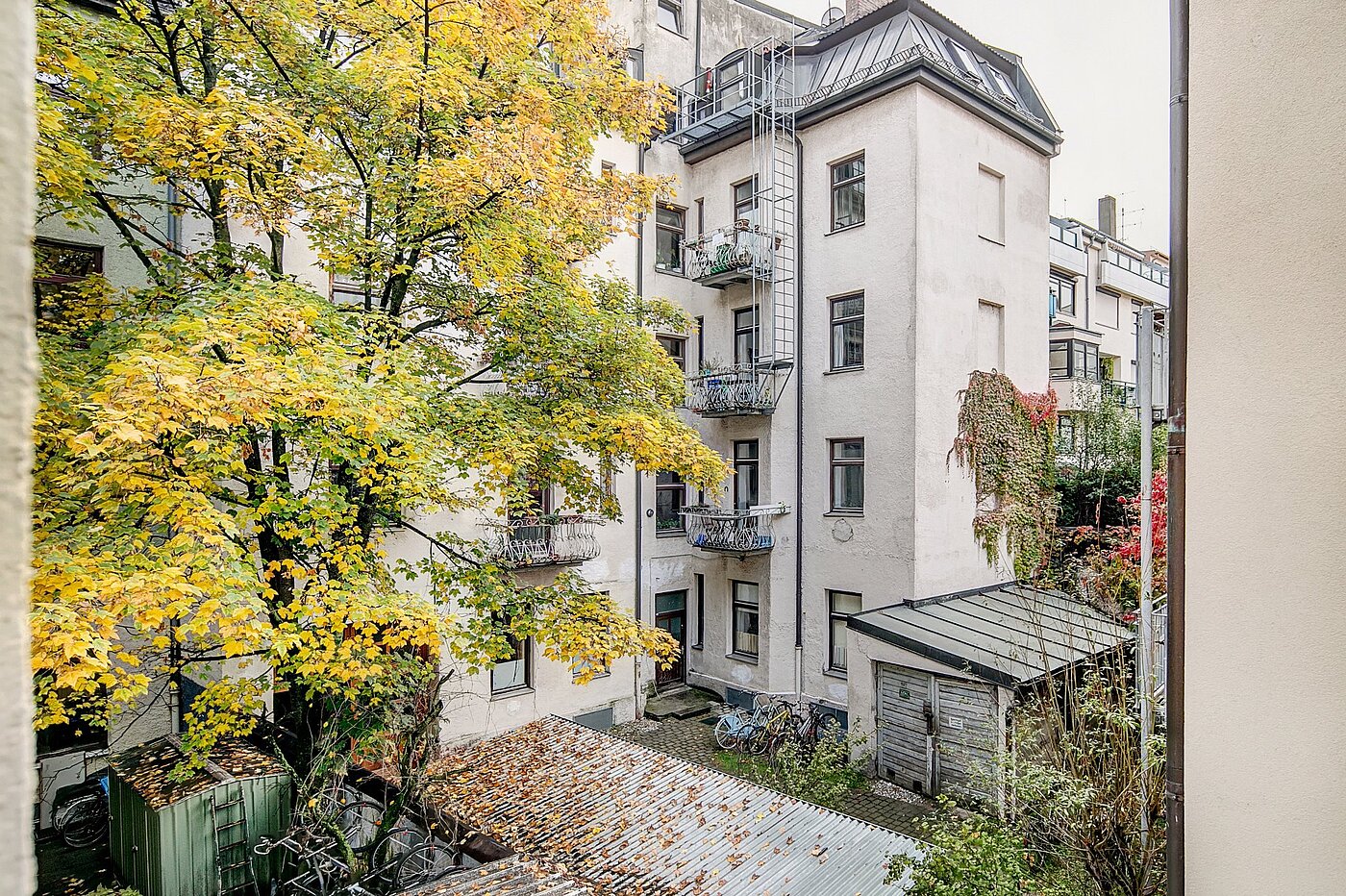 Квартира в многоэтажно доме с 4 комнатами | München-Maxvorstadt | 2011ML2 | Hofansicht