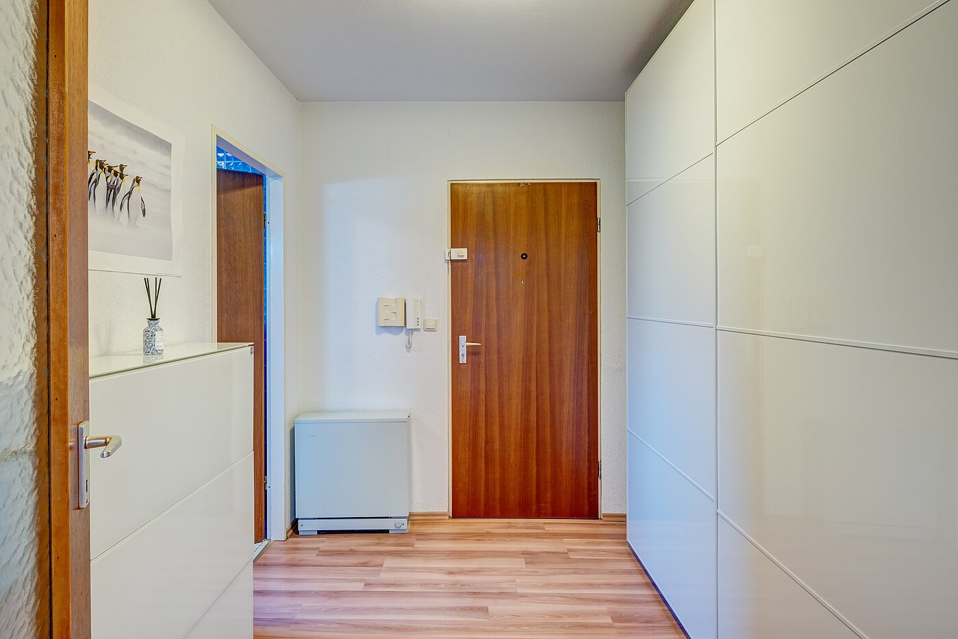 Квартира в многоэтажно доме с 2.5 комнатами | München-Hadern | 70393 | Flur Blickrichtung Eingang