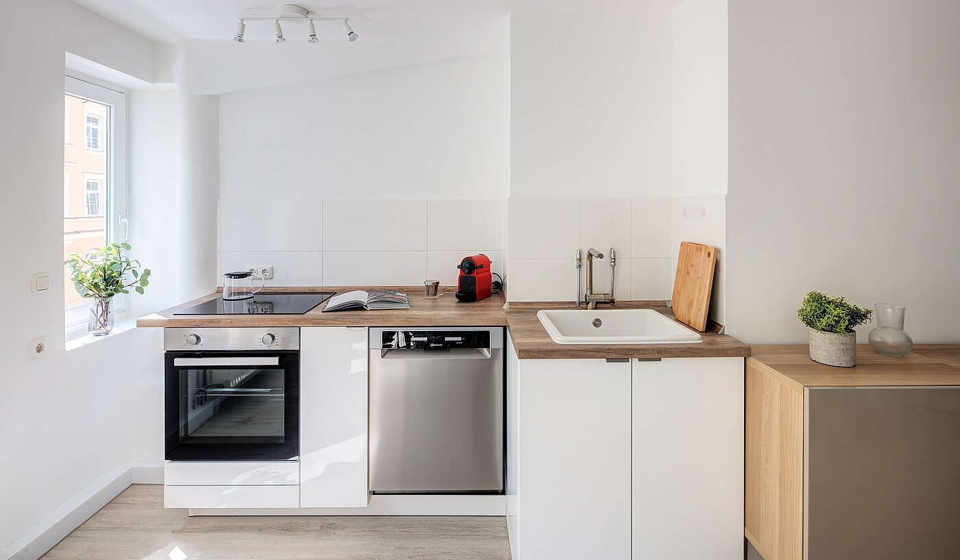 Квартира в многоэтажно доме с 2 комнатами | München-Sendling | 70220 | Küchenzeile