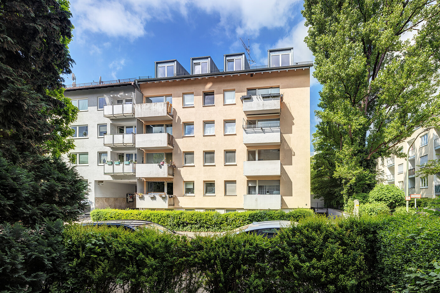 Квартира в многоэтажно доме с 2 комнатами | München-Sendling-Westpark | 70413 | Hausansicht