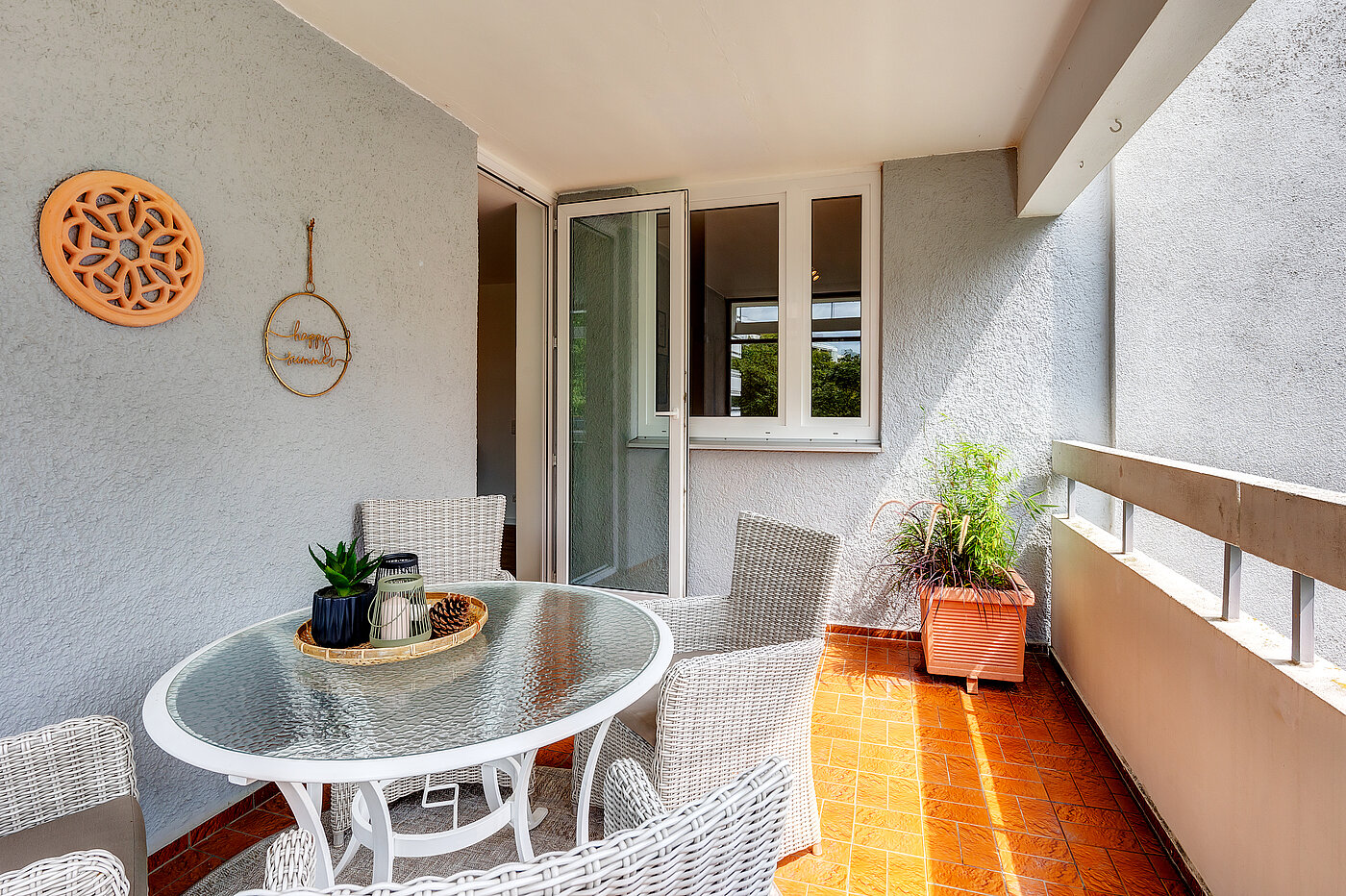 Квартира в многоэтажно доме с 3 комнатами | Unterhaching | 70421 | ...Loggia