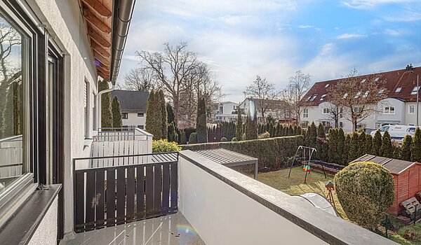 Таун-хаус с 5 комнатами | Unterschleißheim | 70187 | ... und Zugang zum Balkon...